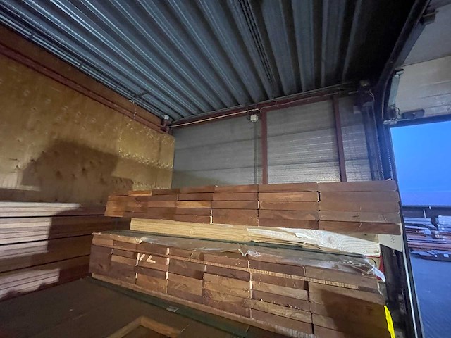 Guyana teak planken geschaafd 1250x140x21mm (35x) - afbeelding 3 van  3