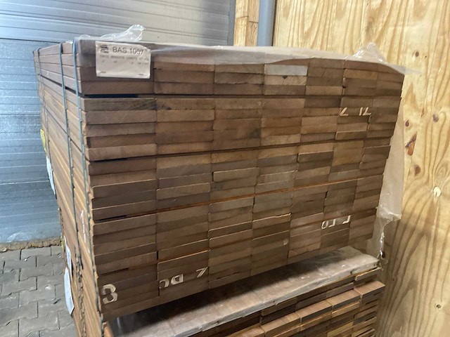 Guyana teak planken geschaafd 1250x145x25mm (168x) - afbeelding 3 van  3