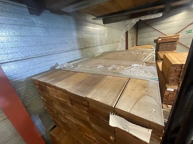 Guyana teak planken geschaafd 1550x140x25mm (168x) - afbeelding 1 van  3