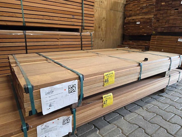 Guyana teak planken geschaafd 1850x140x25mm (40x) - afbeelding 4 van  4
