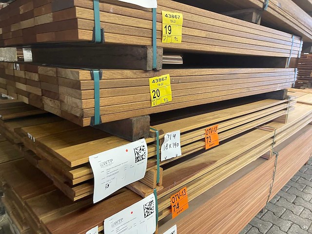 Guyana teak planken geschaafd 1850x140x25mm (42x) - afbeelding 4 van  4