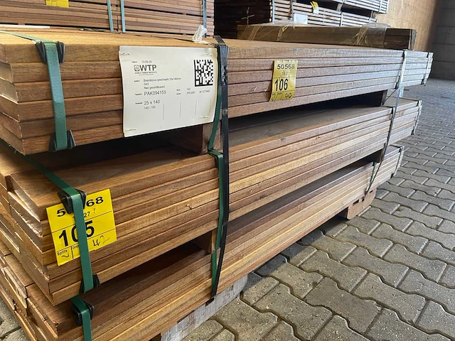 Guyana teak planken geschaafd 1850x140x25mm (42x) - afbeelding 4 van  4