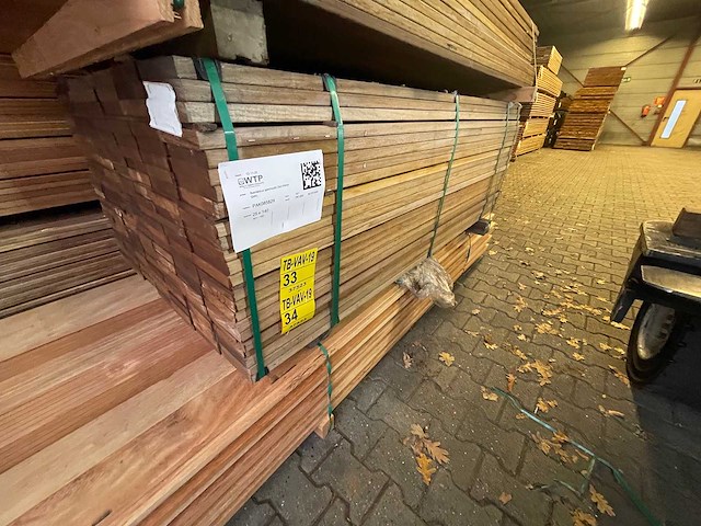 Guyana teak planken geschaafd 1850x140x25mm (80x) - afbeelding 4 van  4