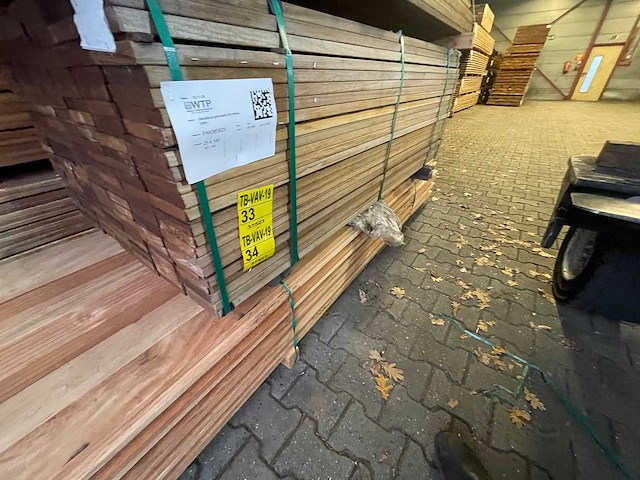Guyana teak planken geschaafd 1850x140x25mm (81x) - afbeelding 4 van  4