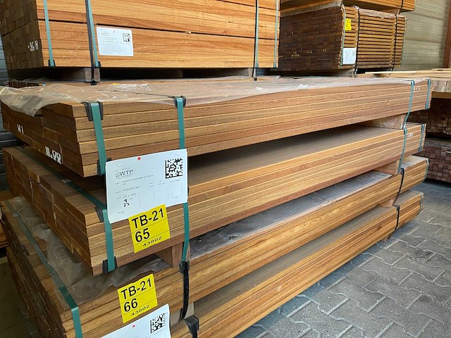 Guyana teak planken geschaafd 1850x140x25mm (83x) - afbeelding 4 van  4