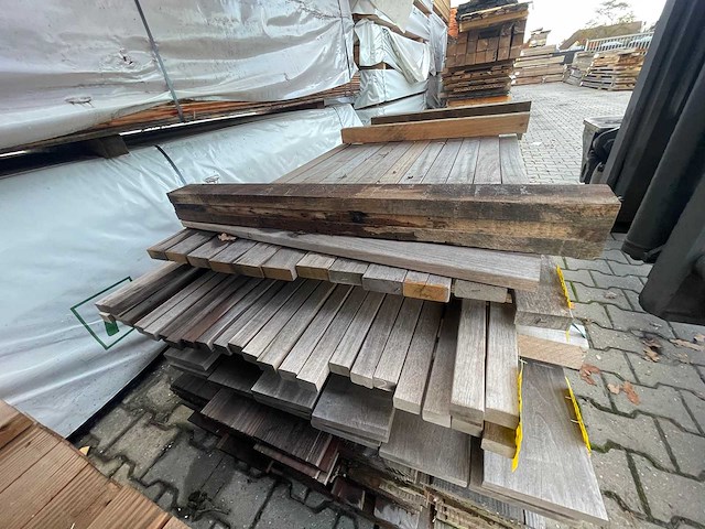 Guyana teak planken geschaafd 1850x70x25mm (21x) - afbeelding 3 van  3