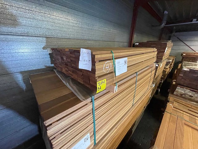 Guyana teak planken geschaafd 1850x90x21mm (141x) - afbeelding 2 van  3