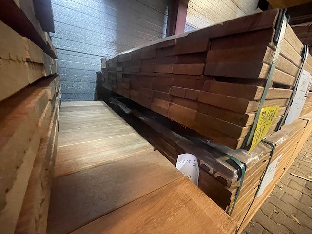 Guyana teak planken geschaafd 2150x90x21mm (99x) - afbeelding 3 van  3