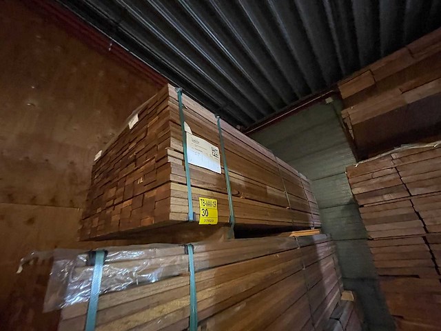 Guyana teak planken geschaafd 2150x90x25mm (253x) - afbeelding 4 van  4