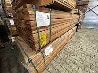 Guyana teak planken geschaafd 2750x90x25mm (109x) - afbeelding 4 van  4