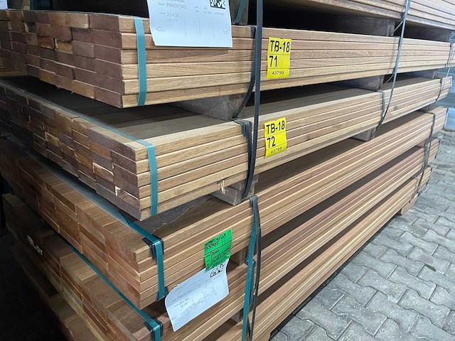 Guyana teak planken geschaafd 2750x90x25mm (66x) - afbeelding 2 van  2