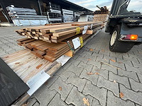 Guyana teak planken geschaafd 3350-4000x70x25mm (51x) - afbeelding 2 van  3