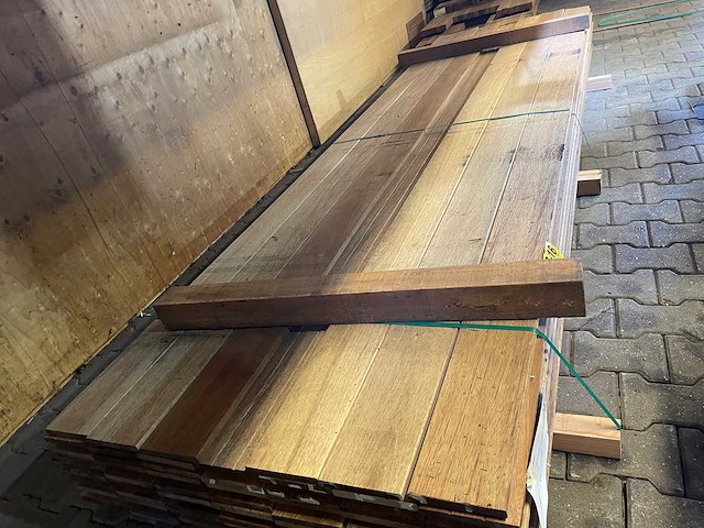 Guyana teak planken geschaafd 3500x140x16mm (69x) - afbeelding 3 van  3