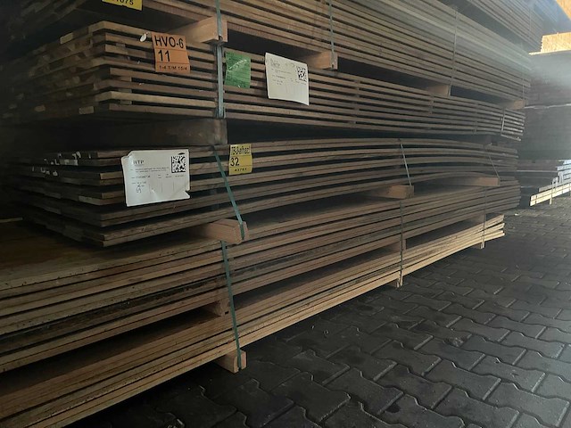 Guyana teak planken geschaafd 3500x140x16mm (69x) - afbeelding 2 van  2