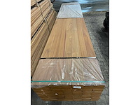 Guyana teak planken geschaafd 4900x140x38mm (42x) - afbeelding 1 van  4