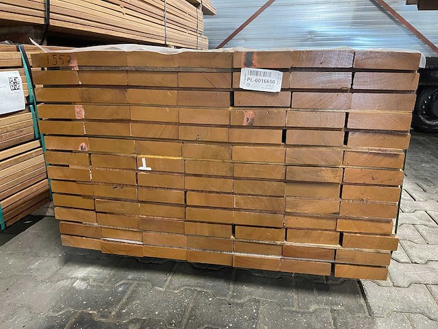 Guyana teak planken geschaafd 4900x140x38mm (42x) - afbeelding 3 van  4