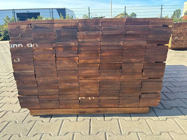 Guyana teak planken geschaafd 700-1400x145x21mm (357x) - afbeelding 3 van  3