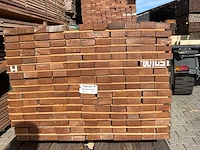 Guyana teak regels fijnbezaagd 1850-2150x80x33mm (174x) - afbeelding 3 van  3