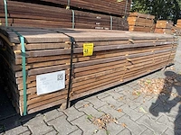 Guyana teak regels fijnbezaagd 2750-3050x50x32mm (232x) - afbeelding 2 van  3