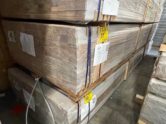 Guyana teak regels geschaafd gevingerlast 3950x60x40mm (170x) - afbeelding 4 van  4