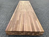 Guyana teak regels geschaafd gevingerlast 3950x60x40mm (85x) - afbeelding 1 van  4