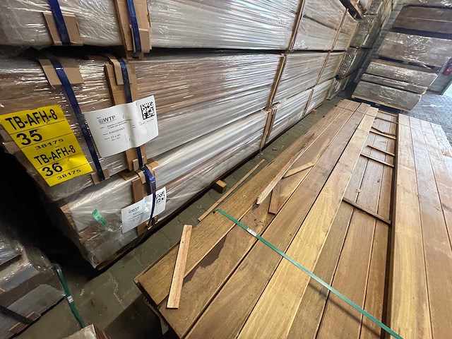 Guyana teak regels geschaafd gevingerlast 4000x45x27mm (132x) - afbeelding 4 van  4