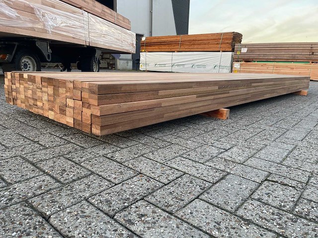Guyana teak regels gevingerlast 3950x60x40mm (56x) - afbeelding 2 van  3