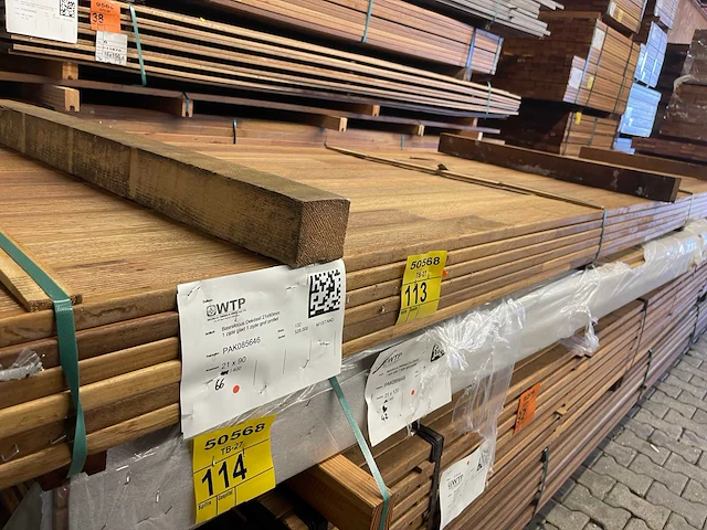 Guyana teak vlonderplanken geschaafd gevingerlast 4000x90x21mm (66x) - afbeelding 2 van  3