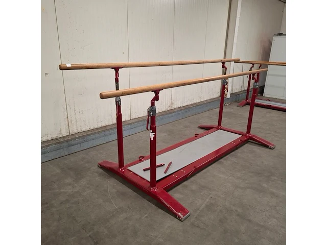 Gymnastiek brug ongelijk, jf - afbeelding 2 van  8