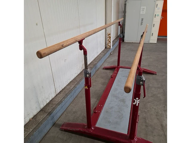 Gymnastiek brug ongelijk, jf - afbeelding 7 van  7