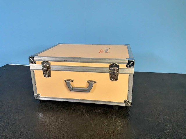 Gynecare - versapoint - elektrochirurgisch systeem - 2008 - afbeelding 6 van  12