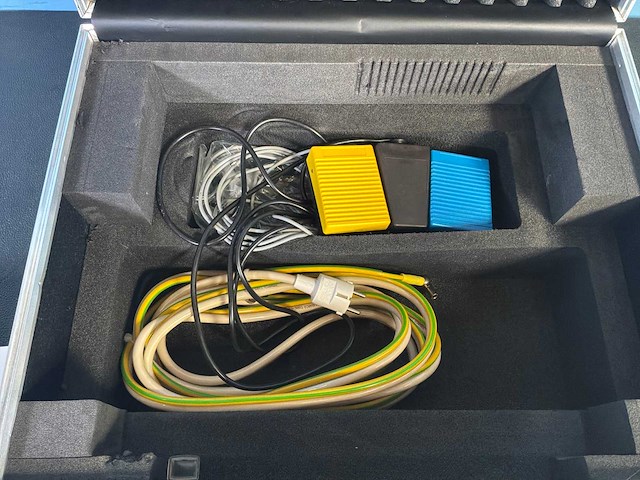 Gynecare - versapoint - elektrochirurgisch systeem - 2008 - afbeelding 8 van  12