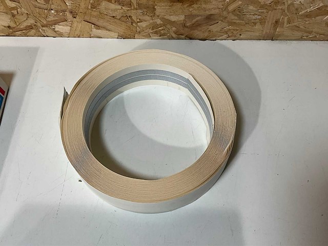 Gyproc staal versterkt hoektape (4x) - afbeelding 5 van  6