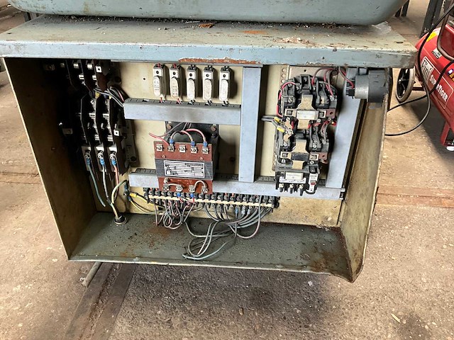 H. ernault-somua b universele draaibank - afbeelding 5 van  9