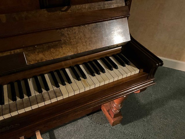 H. krietzsch zeitz piano - afbeelding 2 van  8