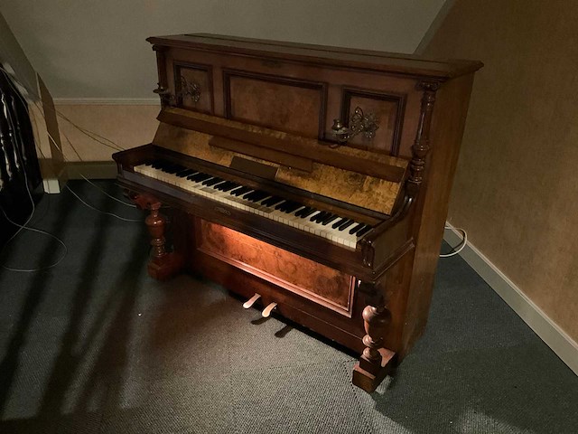 H. krietzsch zeitz piano - afbeelding 1 van  8