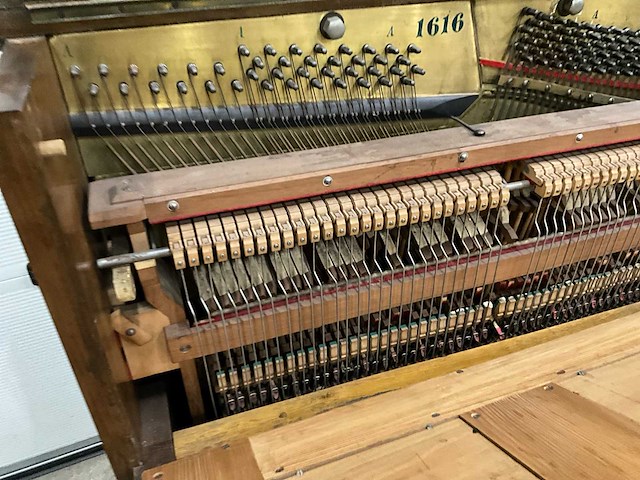 H. krietzsch zeitz piano - afbeelding 13 van  13