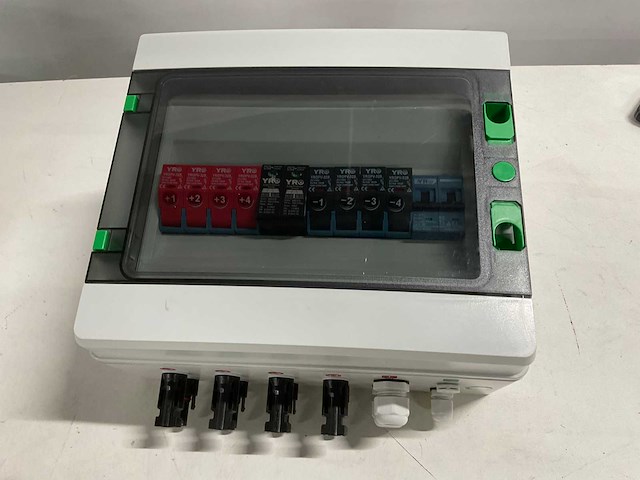 Ha-4/1 550v - pv combiner box - afbeelding 1 van  1