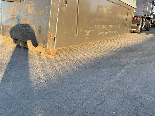 Haakarm afzetcontainer 18m3 met milieukleppen - afbeelding 4 van  10