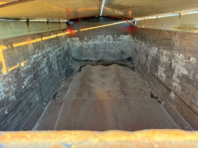 Haakarm afzetcontainer 18m3 met milieukleppen - afbeelding 9 van  10