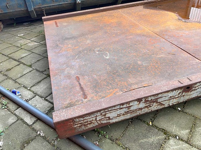 Haakarm en kabelsysteem - various units and containers - afbeelding 3 van  9