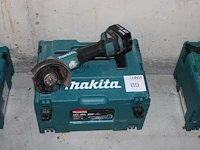 Haakse accu slijptol makita dga504 met accu en kunststoffen koffer