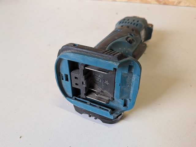 Haakse boormachine en schroefmachine makita, ddf484, dda350 - afbeelding 4 van  12