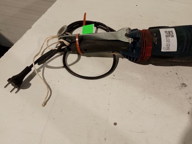Haakse slijper 180mm 230v bosch, gws 22-180 lvi, bouwjaar 2015 - afbeelding 2 van  5
