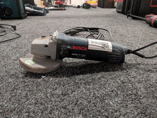 Haakse slijper bosch, gws 7-115, bouwjaar 2001 - afbeelding 1 van  6