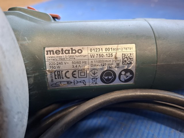 Haakse slijper en decoupeerzaag metabo, w750-125 en steb105+ - afbeelding 4 van  8
