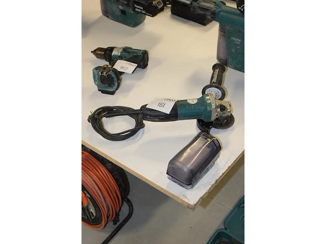 Haakse slijper makita 5030r - afbeelding 2 van  2