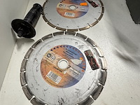 Haakse slijper makita, ga9010c, met 2 diamant schijven - afbeelding 4 van  5