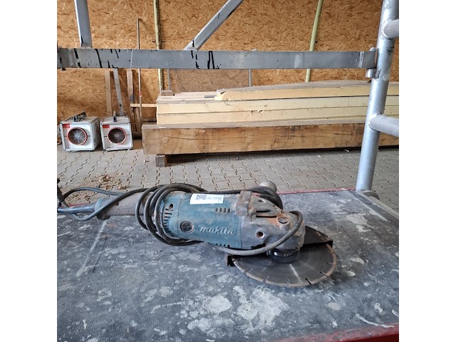 Haakse slijper makita, ga9020s, bouwjaar 2010 - afbeelding 2 van  5