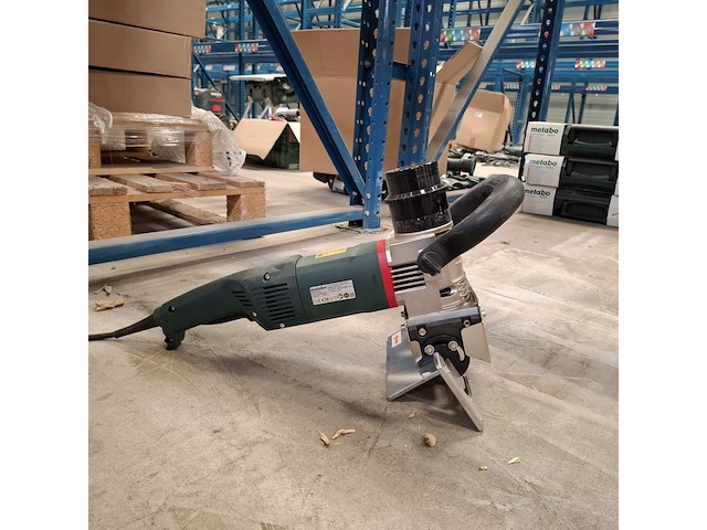 Haakse slijper met metaal kantenfrees metabo, wef 9-125 quick, kfm16-15 f - afbeelding 6 van  12